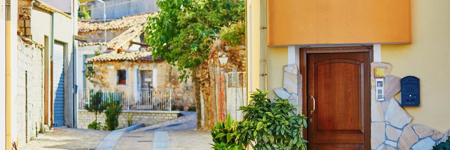 Case e appartamenti vacanza a Fonni - HomeToGo