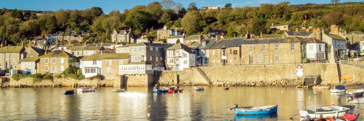 Holiday Cottages in Mousehole - HomeToGo