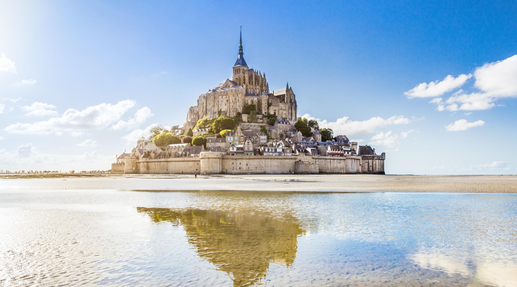 Vue sur le Mont-Saint-Michel Vue sur le Mont-Saint-Michel