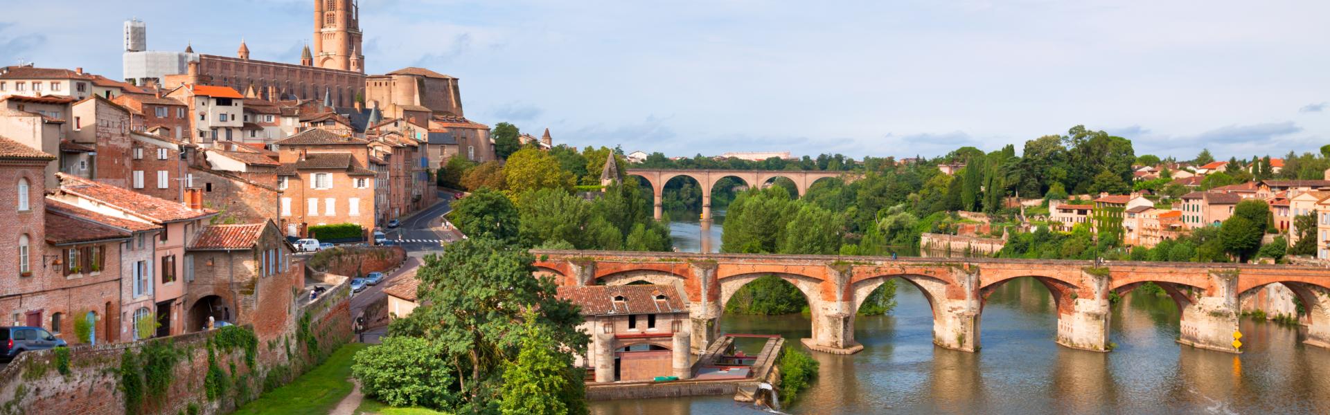 Locations de vacances et appartements à Castelnau-de-Montmiral - HomeToGo
