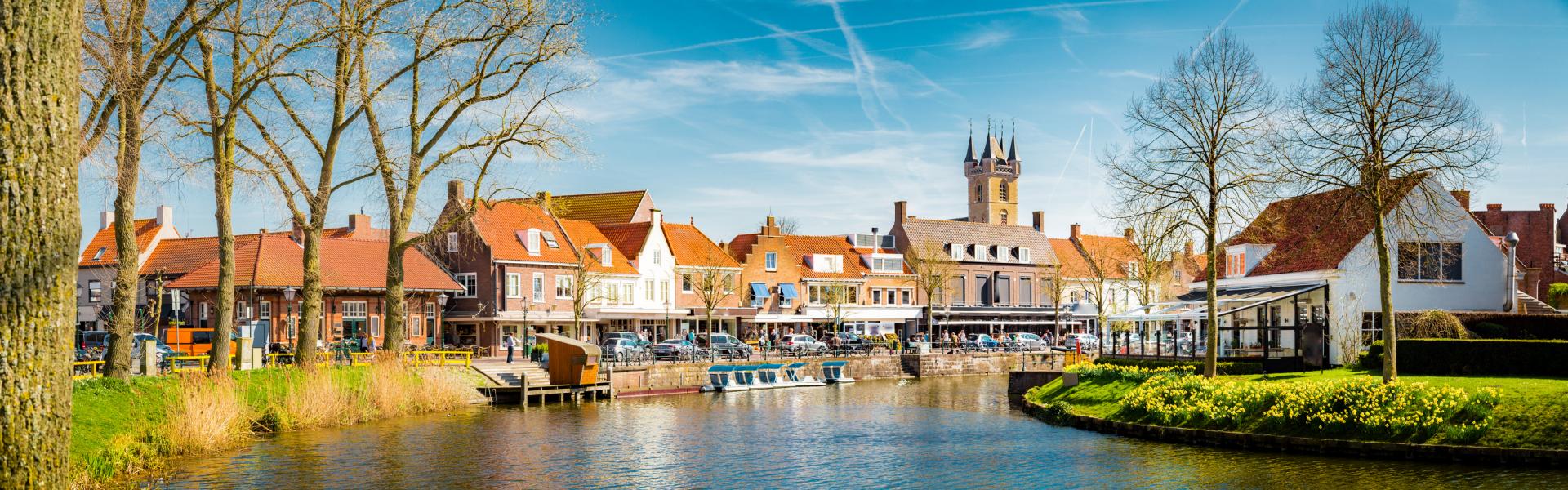 Vakantiehuizen en appartementen in Nieuwvliet - HomeToGo