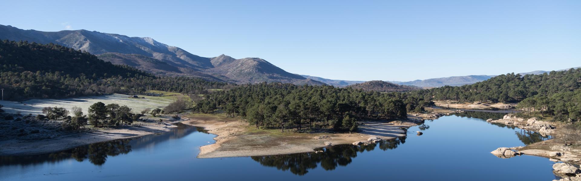 Alojamientos y casas rurales en Navaluenga - HomeToGo