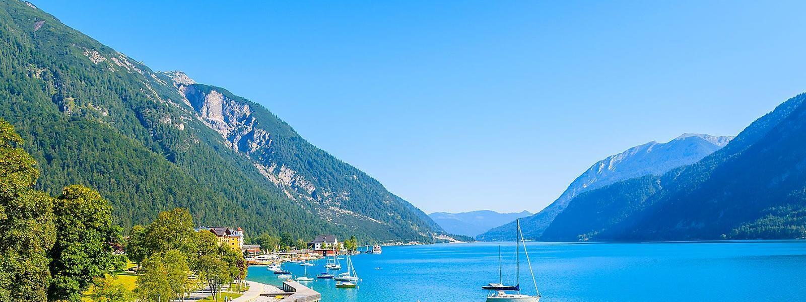Ferienwohnungen und Ferienhäuser am Achensee - e-domizil