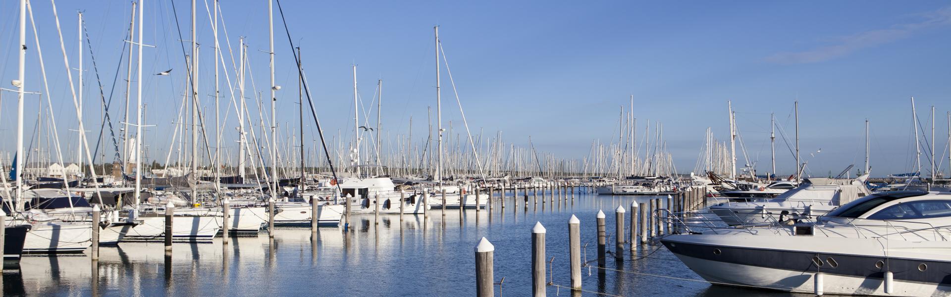 Marina di Ravenna Boats stop