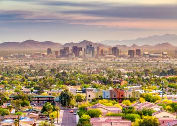 Goodyear vacation homes combine Arizona's crags with suburban living - HomeToGo