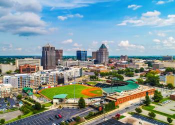 Greensboro Vacation Rentals Combine City and Country - HomeToGo