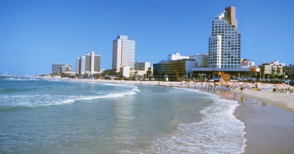 Beach parties meet high art with Tel Aviv vacation rentals - HomeToGo