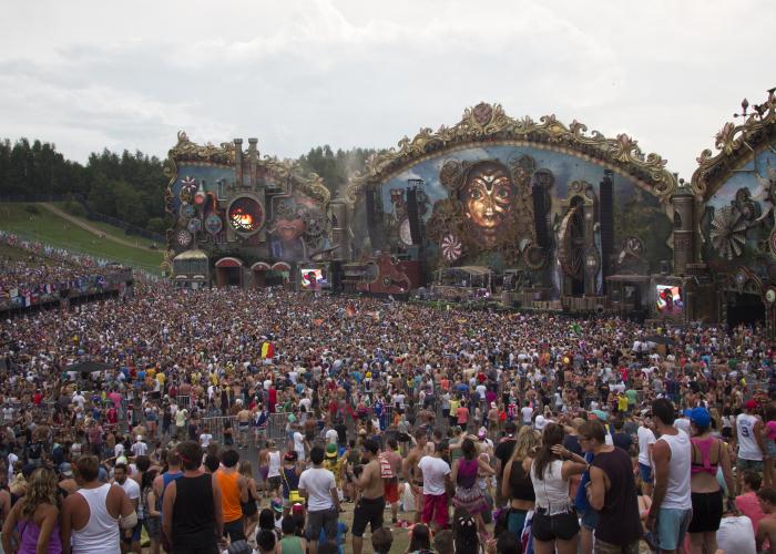 Tomorrowland Festival - HomeToGo Tomorrowland Festival - HomeToGo
