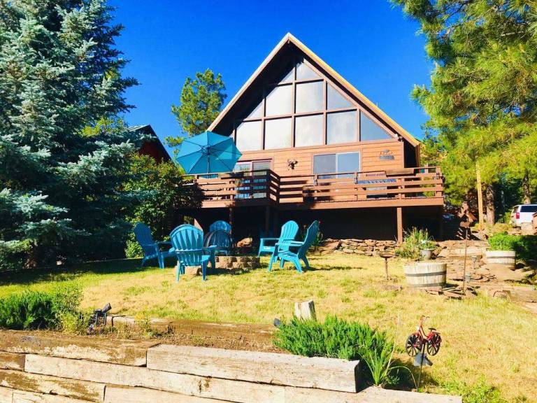 Stay in a Mormon Lake vacation rental and experience cowboy life - HomeToGo