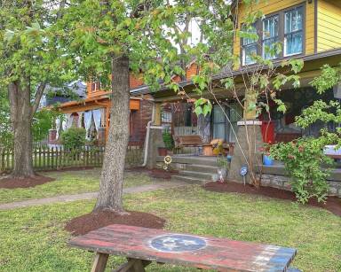 House Historic Edgefield