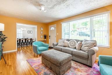 House Bush Mountain