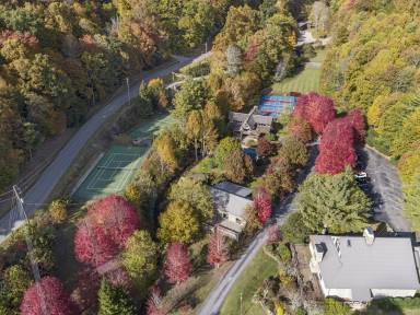 House Mars Hill