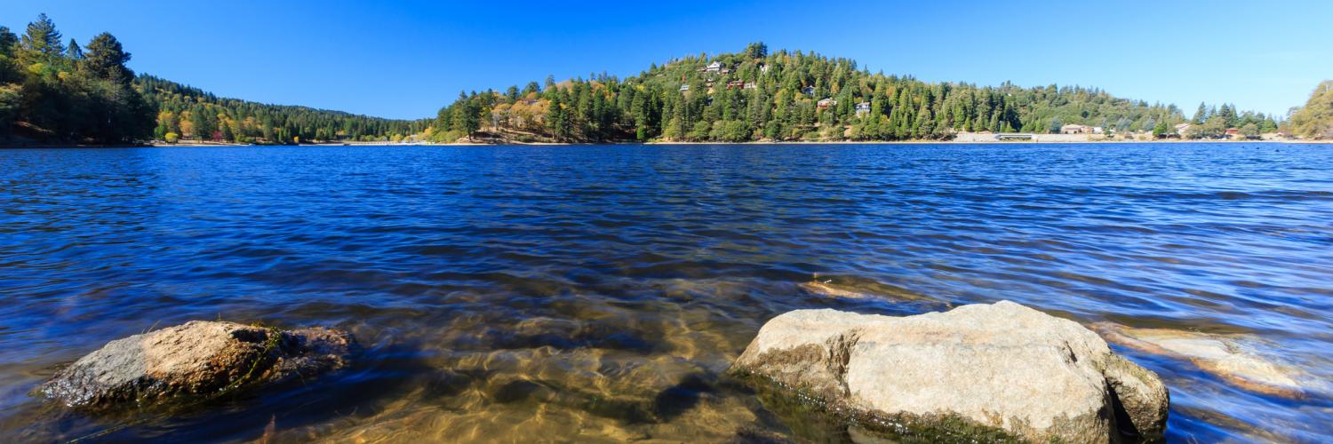 Crestline Vacation Rentals from 135 HomeToGo