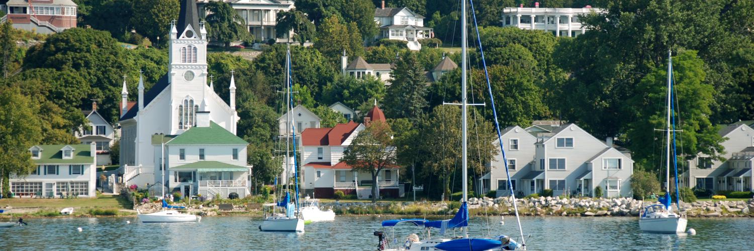 Mackinac Island, MI Vacation Rentals from 92 HomeToGo