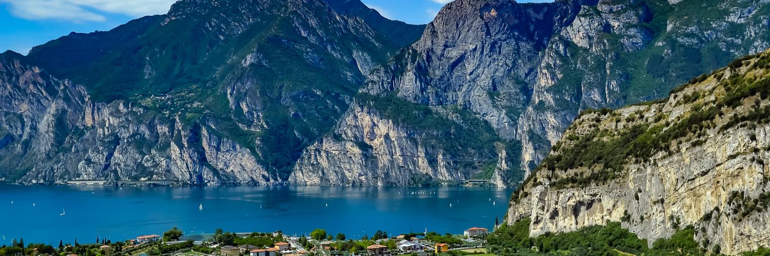 Riviera del divertimento e storia antica – Appartamenti sul Lago di Garda - CASAMUNDO