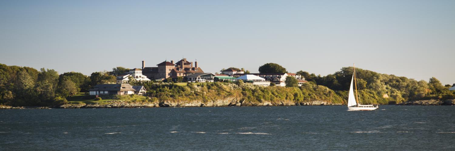 Jamestown Vacation Rentals from 143 HomeToGo