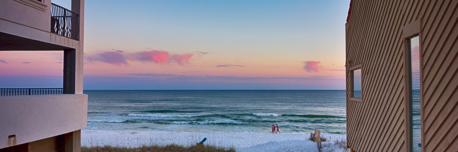 Holiday lettings & accommodation in Rosemary Beach - HomeToGo