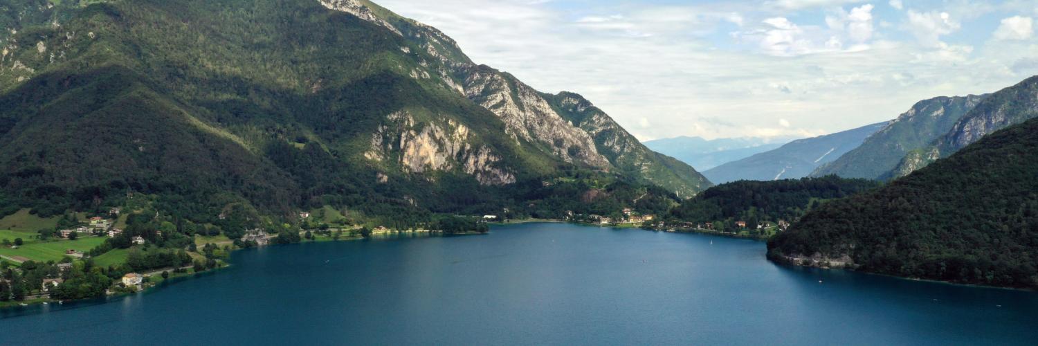 Find the perfect vacation home by Lake Ledro - CASAMUNDO