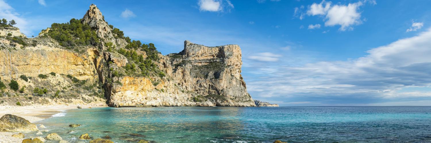 Holiday lettings & accommodation in Moraira - HomeToGo