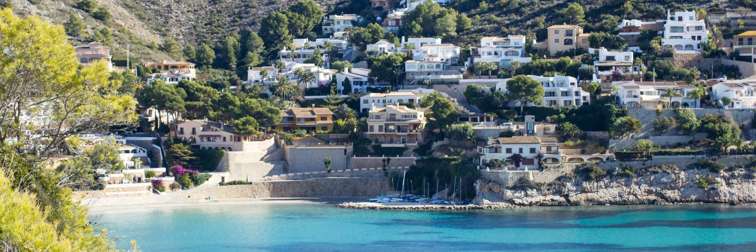 Search for the perfect holiday rental in Moraira  - Casamundo