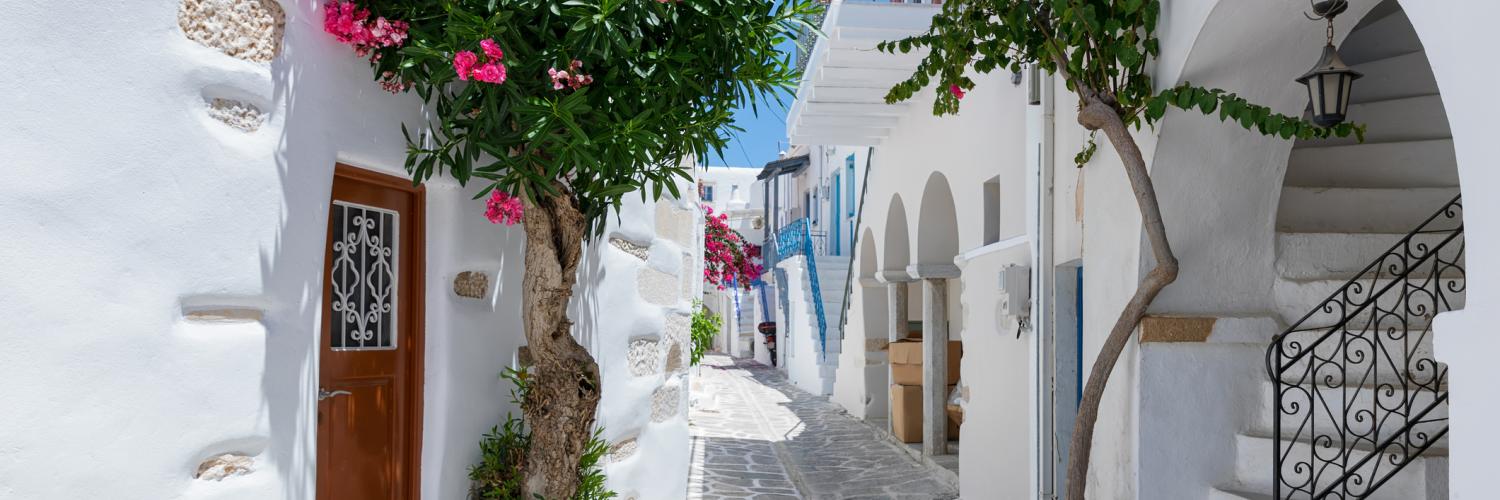 Ferienwohnungen und Ferienhäuser auf Paros - HomeToGo