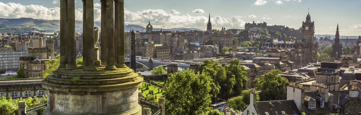 Ancient Castles and Stunning Views – The Best Things To Do In Edinburgh - Wimdu