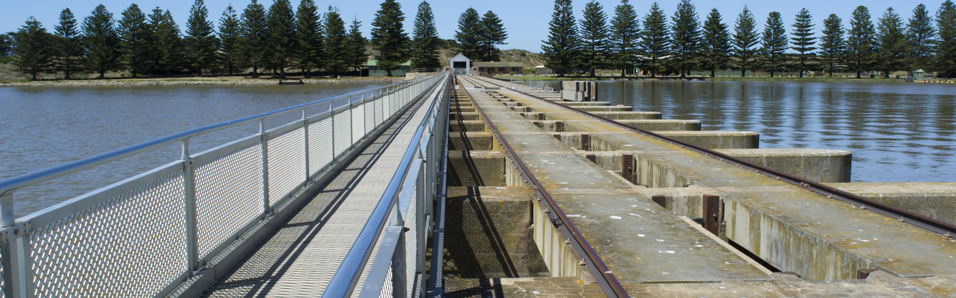 Find holiday rentals & in Goolwa Beach from 96!