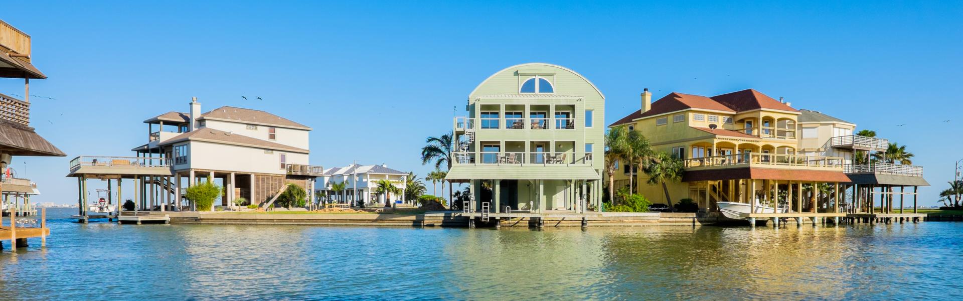 Jamaica Beach, TX Vacation Rentals from 158 HomeToGo