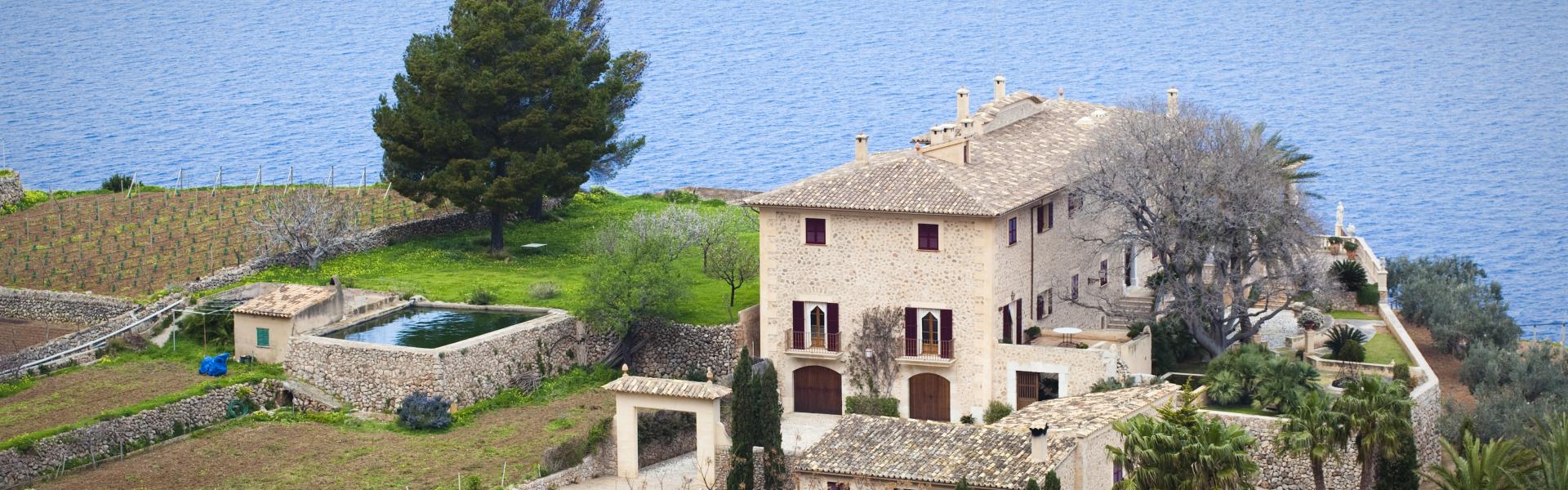 Villa's - HomeToGo