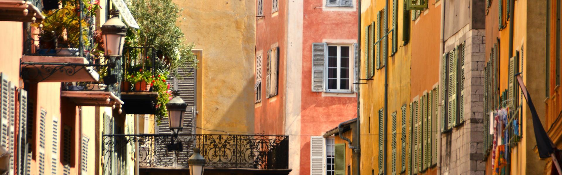 Locations de vacances et appartements dans le Vieux-Nice - HomeToGo