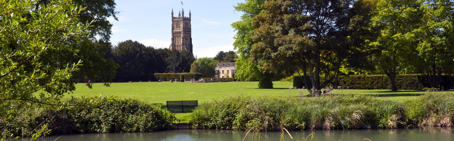Find & holiday cottages in Cirencester from £46!
