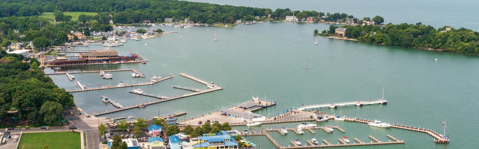 Vacation Rentals in Lakeside Marblehead, Ohio - HomeToGo