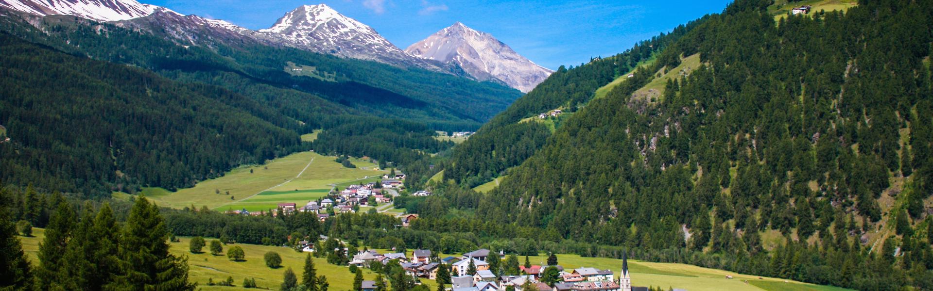 Ferienwohnungen und Ferienhäuser in Val Müstair - HomeToGo