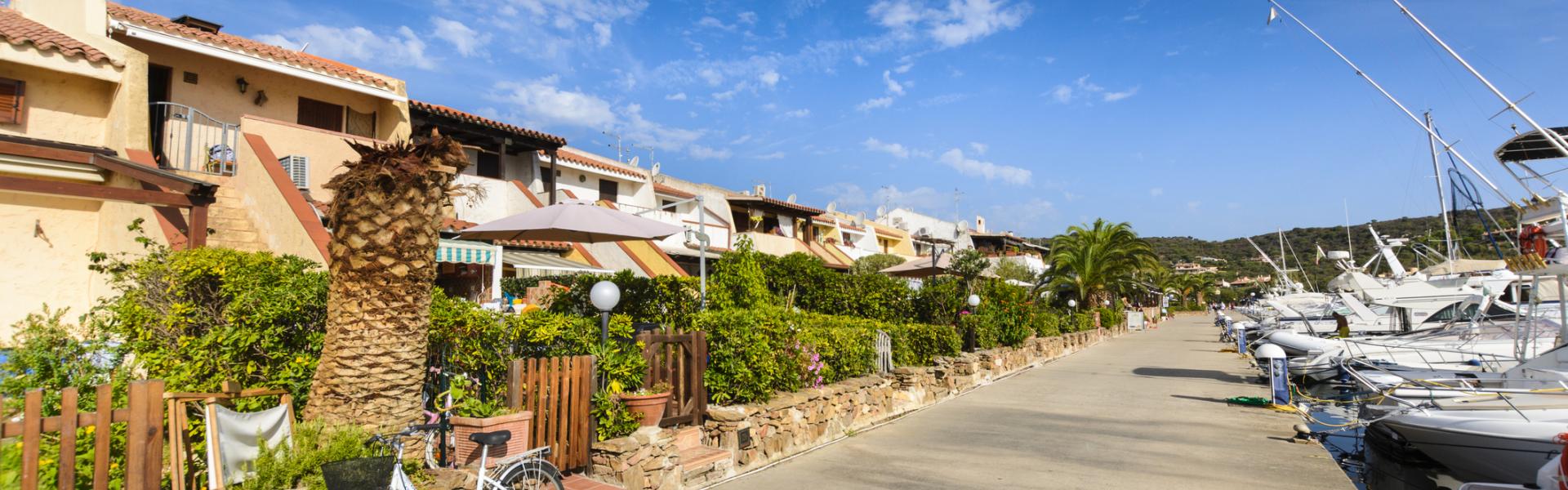 Ferienwohnungen und Ferienhäuser in Budoni - HomeToGo