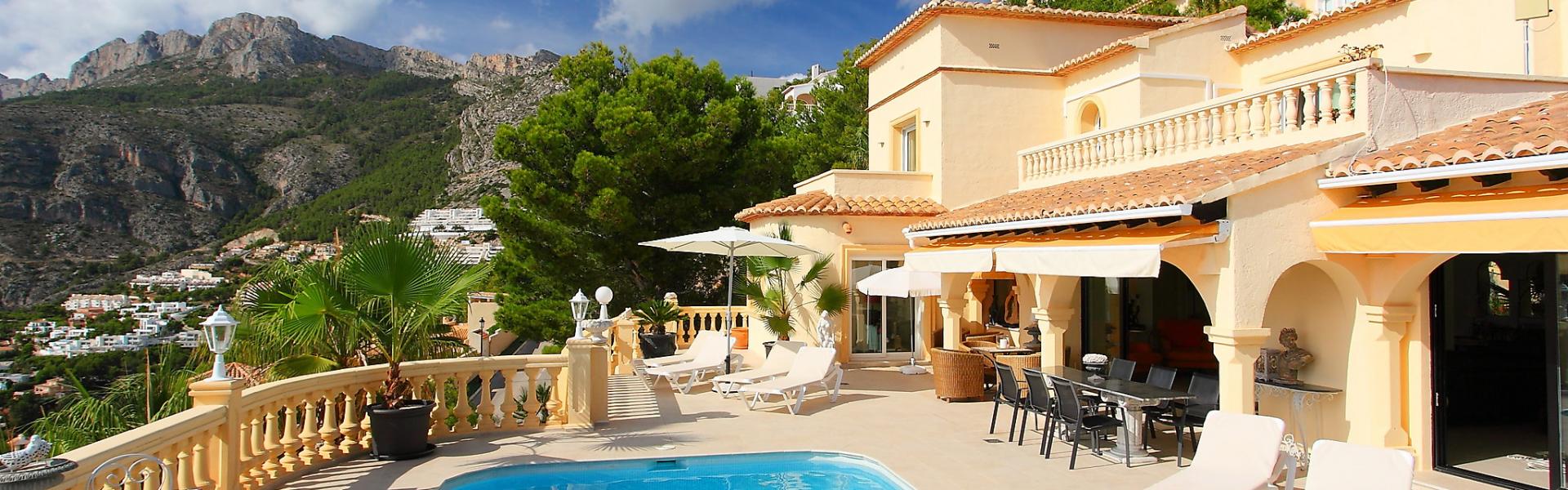 Ferienhaus mit Pool Spanien - HomeToGo