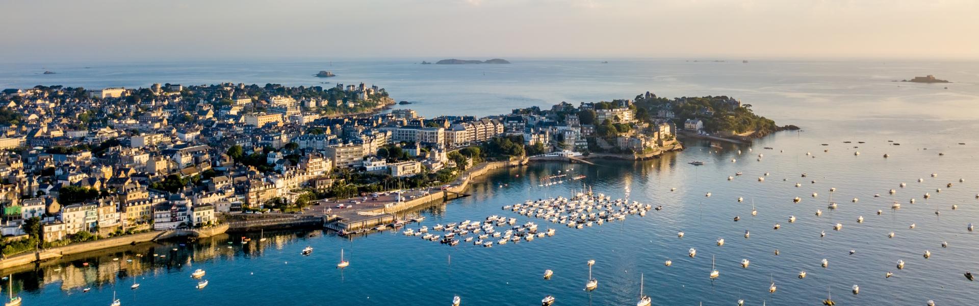 Find the perfect vacation home in Dinard - Casamundo