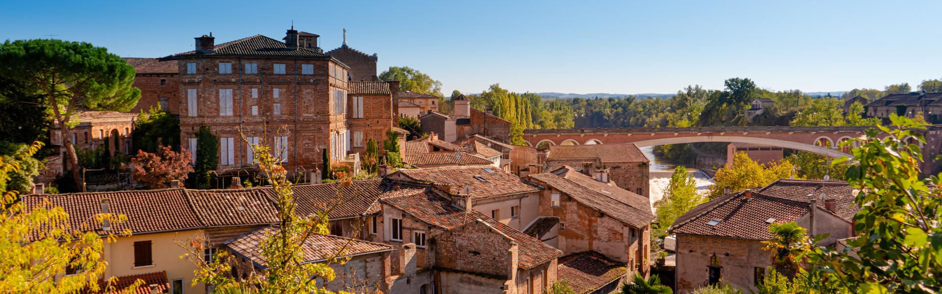 Gaillac in southern France and the river Tarn. Midi-Pyrénées region