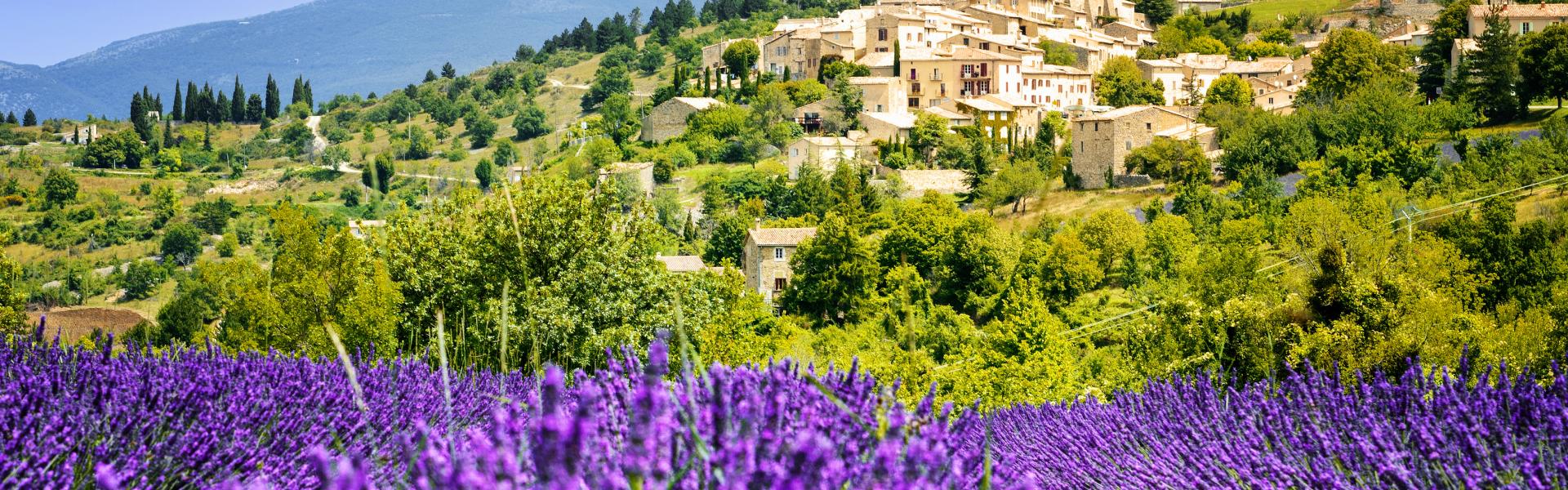 Locations de vacances et gîtes dans la Drôme Provençale - HomeToGo