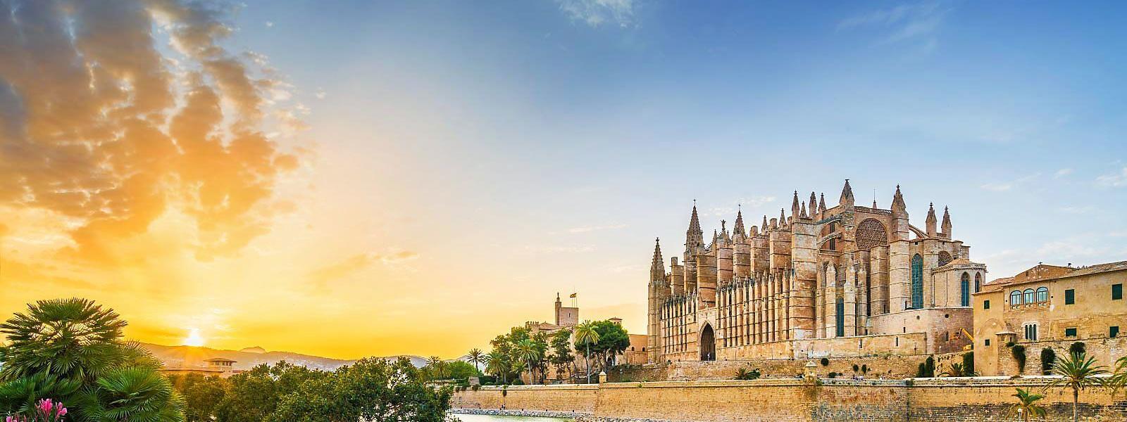 Luxus Ferienhäuser und Ferienwohnungen in Palma de Mallorca - BELLEVUE Ferienhaus
