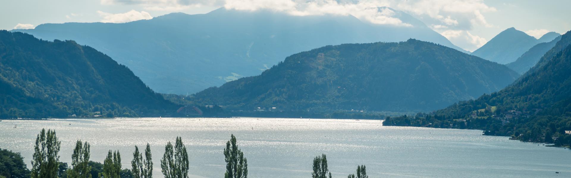 Lake Ossiach is situated in the southern Nock Mountains range of the Gurktal Alps along the road from Villach to Feldkirchen, at a height of 501 m (1,644 ft) AA.