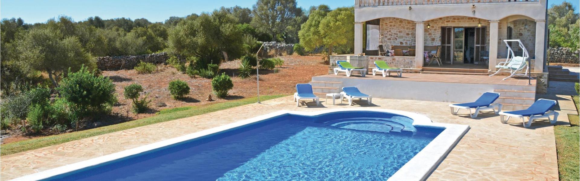 Location de Maisons avec Piscine à Majorque - HomeToGo