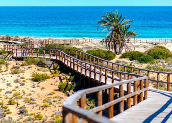 Apartamentos vacacionales en Arenales del Sol - HomeToGo