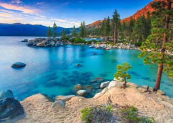 Blissful Stateline vacation homes on Lake Tahoe - HomeToGo