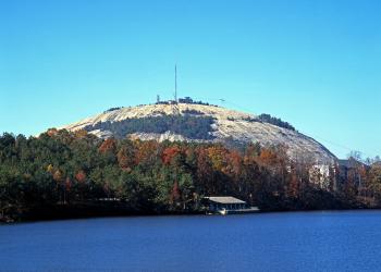 Take an unforgettable vacation in a vacation rental in Stone Mountain - HomeToGo
