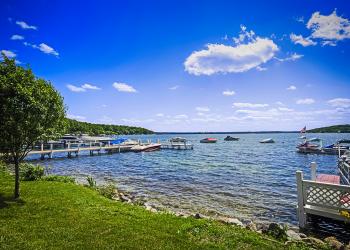 Find your dream Lake Winnebago family vacation home - HomeToGo