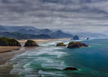 Book your Cannon Beach vacation home in this photographer's paradise! - HomeToGo