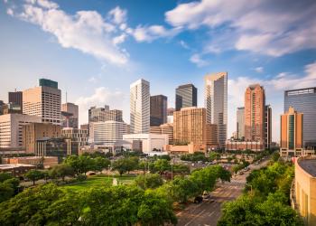 Enjoy parks and urban entertainment with a Houston vacation rental - HomeToGo