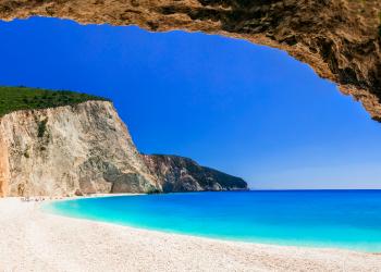 A holiday home on Lefkada is perfect for a summer break - HomeToGo