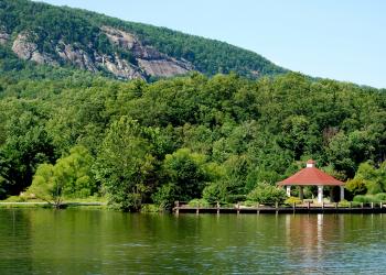 The Perfect Retreat: A Vacation Rental by Lake Geneva, Wisconsin - HomeToGo