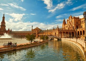 Ontdek de Moorse invloeden in Sevilla vanuit een vakantiehuis - HomeToGo